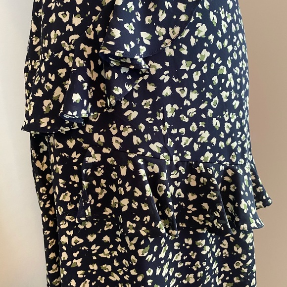 High Low Ruffle Abstract Print Dress - Picture 4 of 7